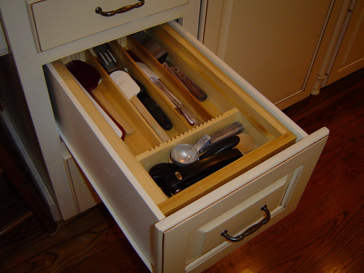 kitchen utensil drawer organizer