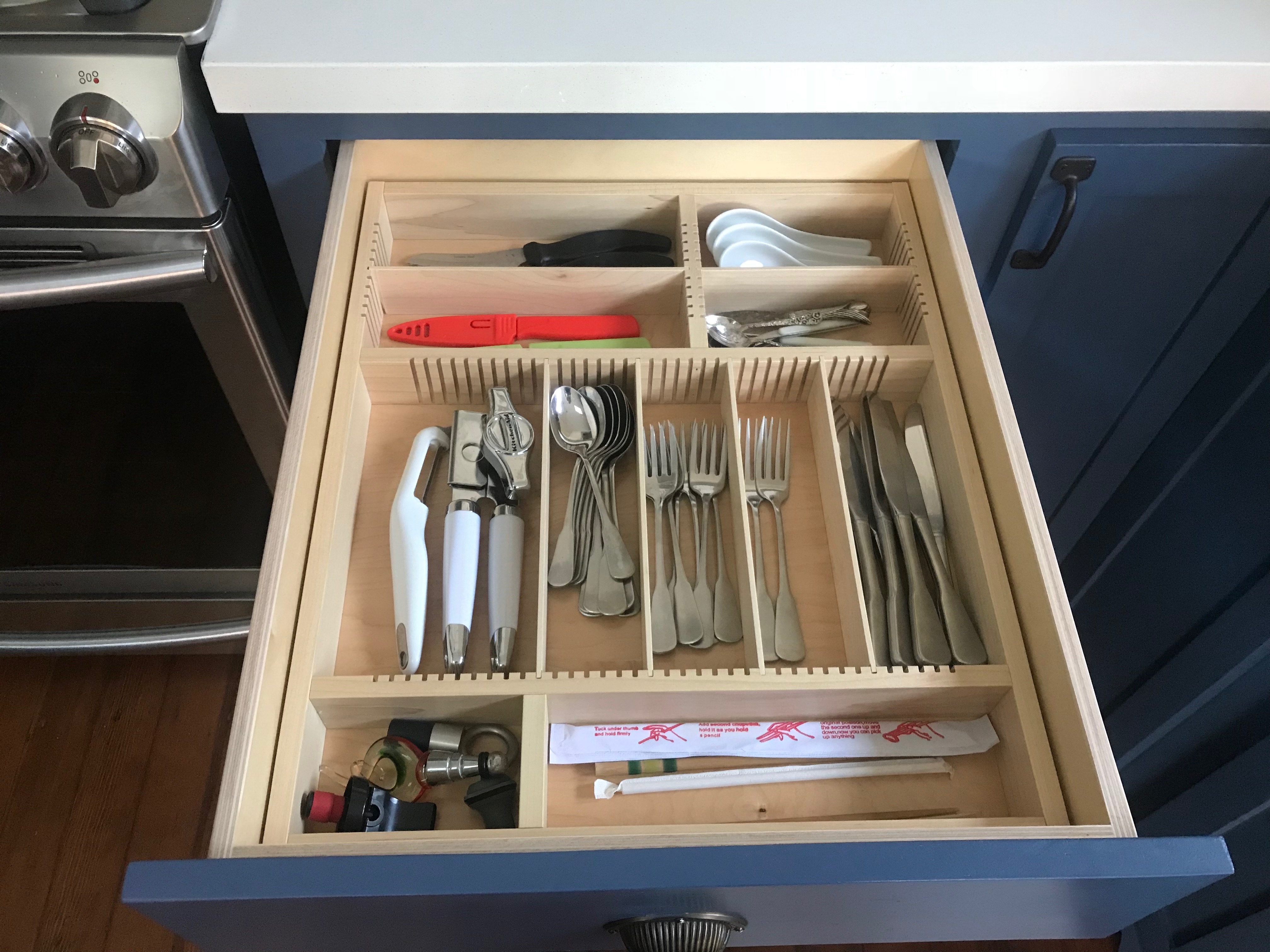 maple drawer insert for a medium-sized flatware drawer