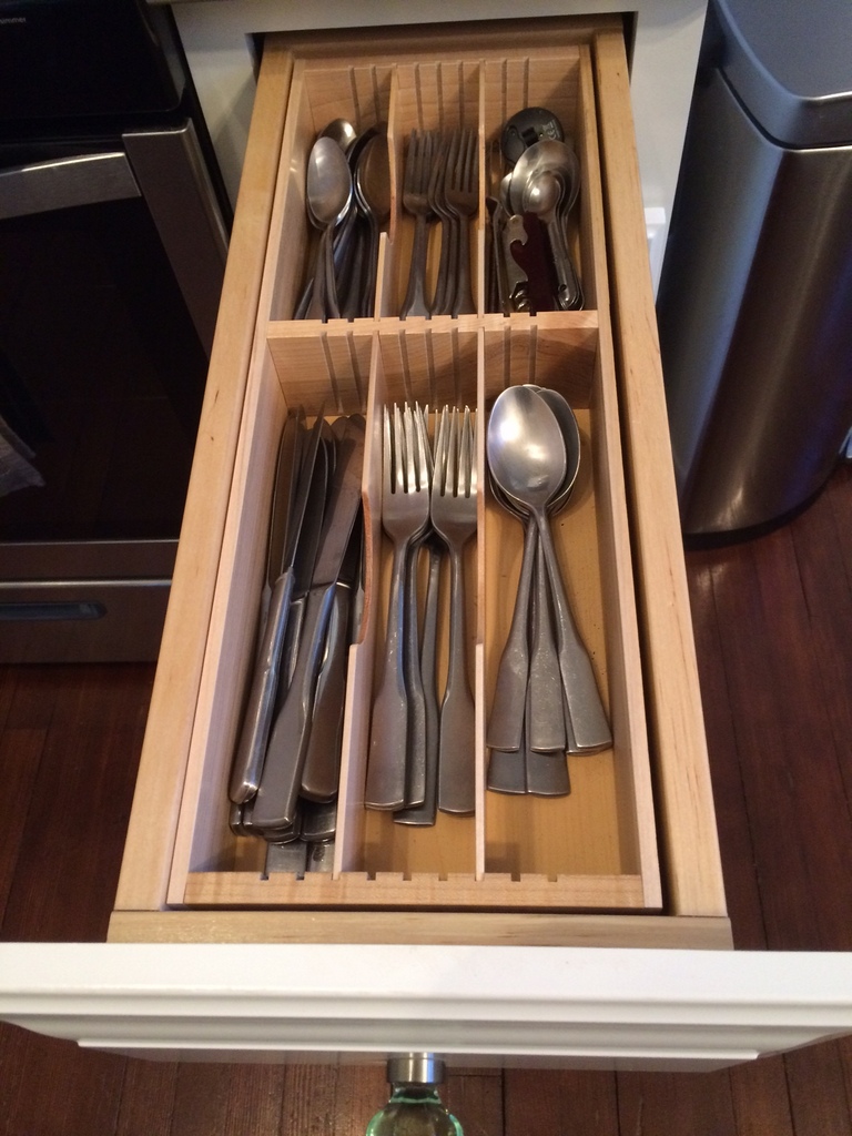 small, narrow drawer organizer