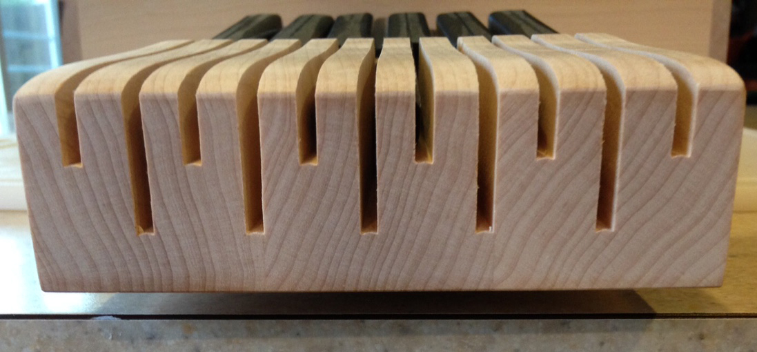 end view of knife block